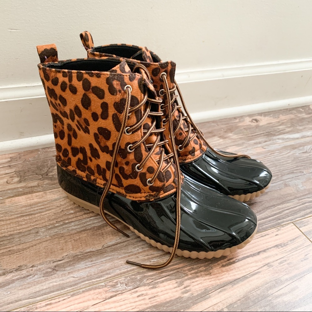 Leopard duck boots